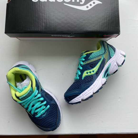 saucony shoes for girls